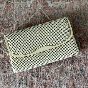 Vintage Metal Mesh Handbag/Clutch. Cream.
